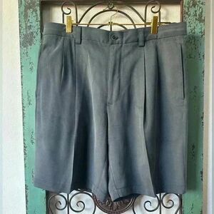 Tommy Bahama Shorts Mens 33 Gray Solid 100% Silk Relaxed Short .